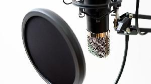 ナレーション・ゲームCV・原稿読み上げ等のご提供